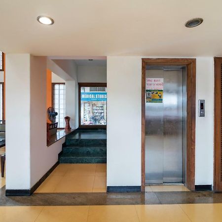 Oyo 44695 Hotel Mango Sawantwadi Екстериор снимка