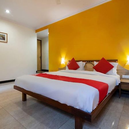 Oyo 44695 Hotel Mango Sawantwadi Екстериор снимка